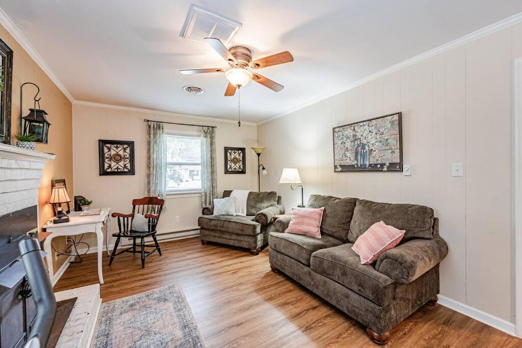 Kelly'S Comfortable Quinton Home Екстер'єр фото